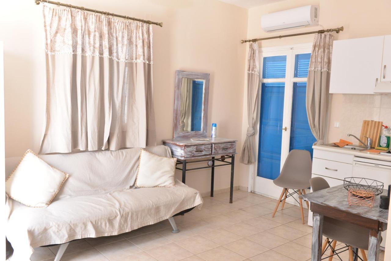 Papikinou Adamantas (Milos)